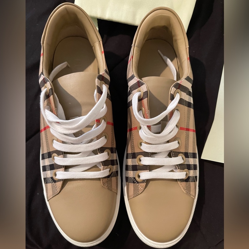 Burberry tennis shoes - worn once - Picture 2 of 7